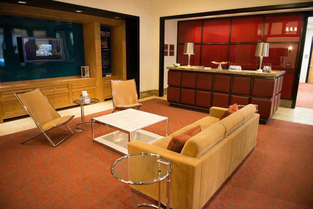 Crystal Quarters Corporate Housing At The Gramercy Arlington Kamer foto